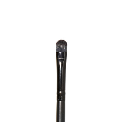 100% synthetic nylon bristles (no animal hair)