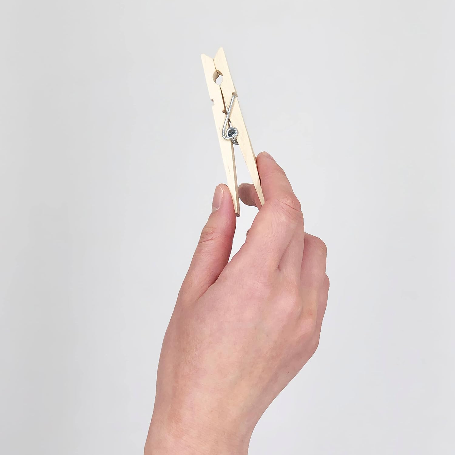 3.3-inch length suitable for standard laundry lines and thick hems