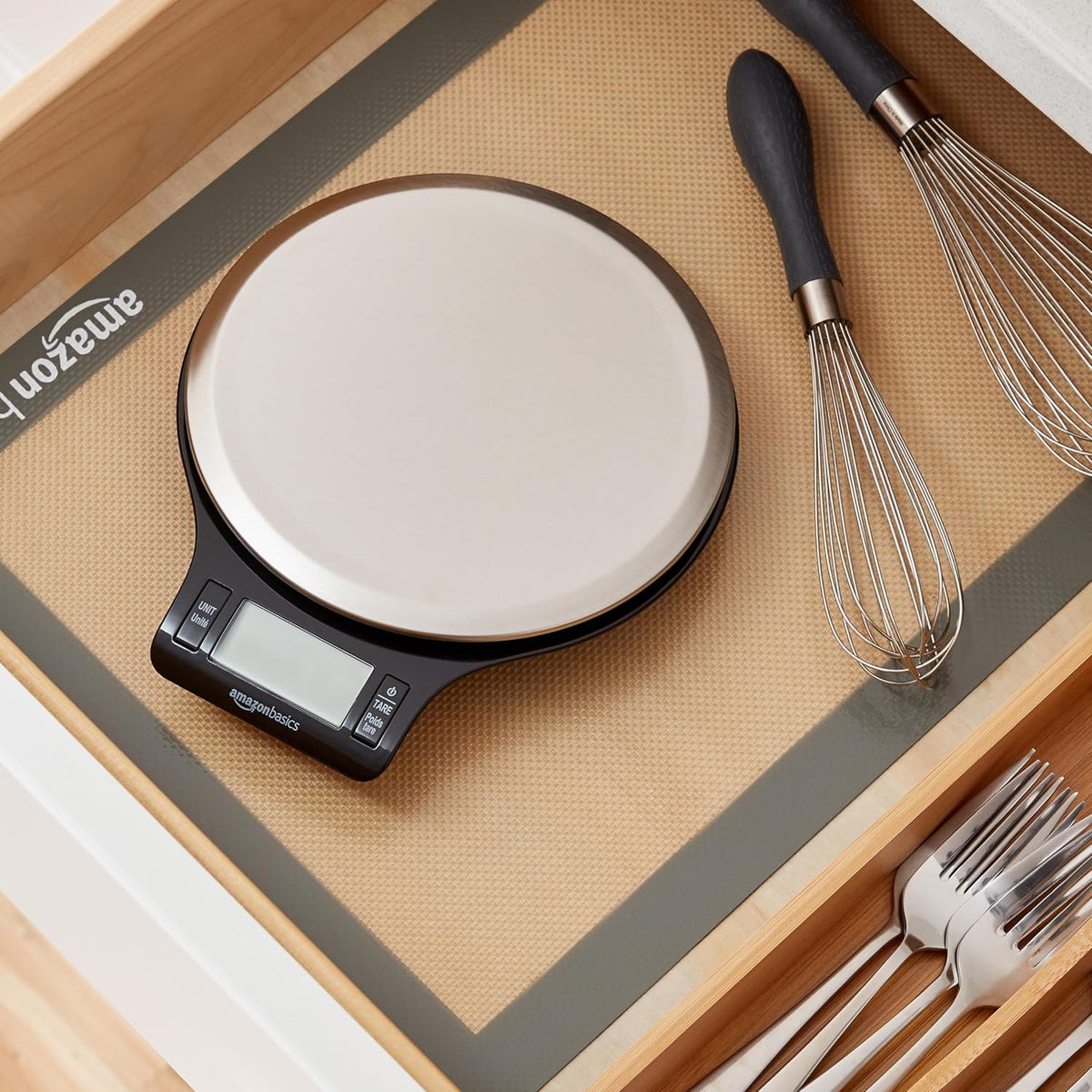 Amazon Basics Digital Kitchen Scale with LCD Display – Slim 1.3-Inch Profile for Clutter-Free Counters, 11 lb Capacity