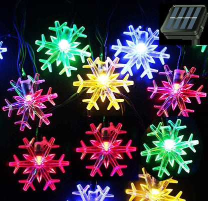 Brightever Solar Snowflake String Lights 20 Ft 30 LED – Clean White Glow for Uncluttered Spaces and Intentional Home Styling