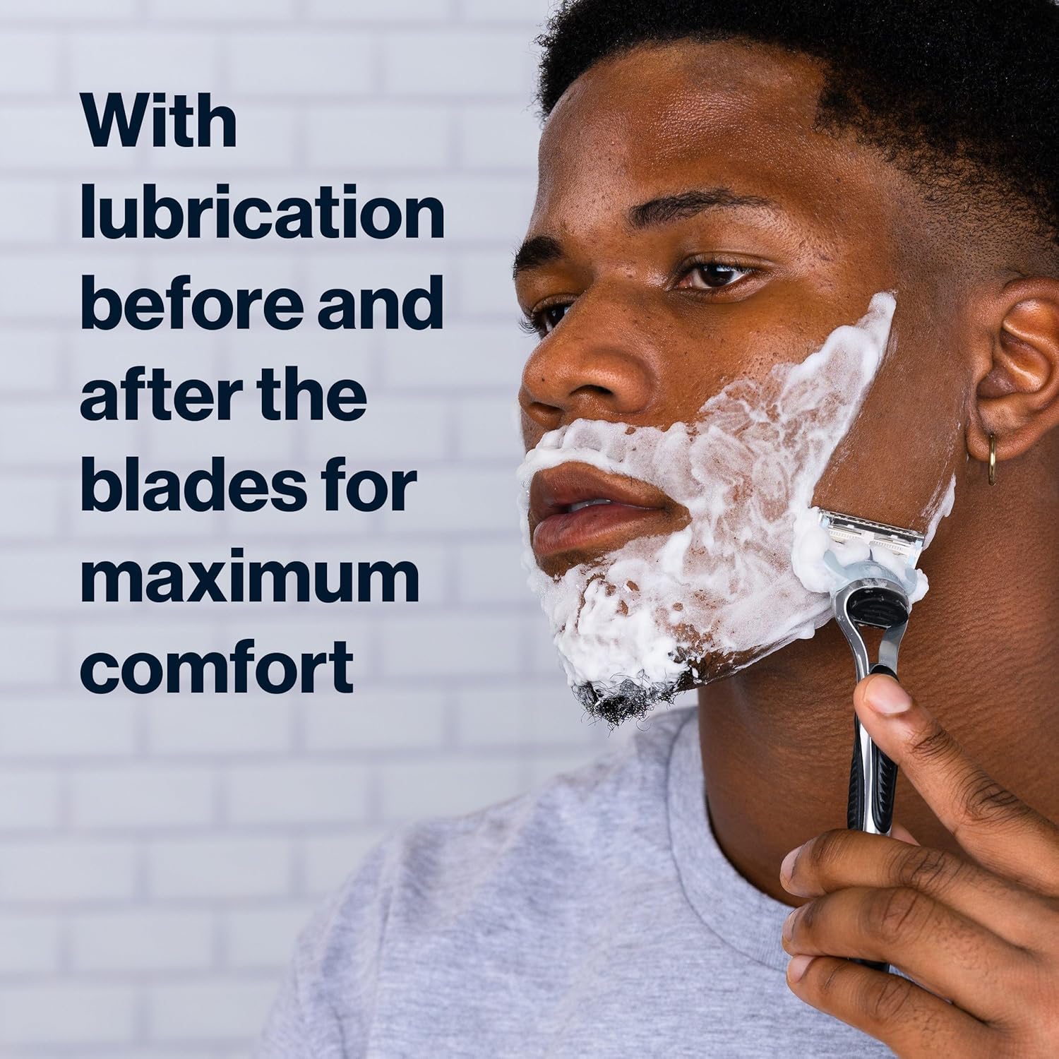 built-in precision trimmer on the back for styling and hard-to-reach areas