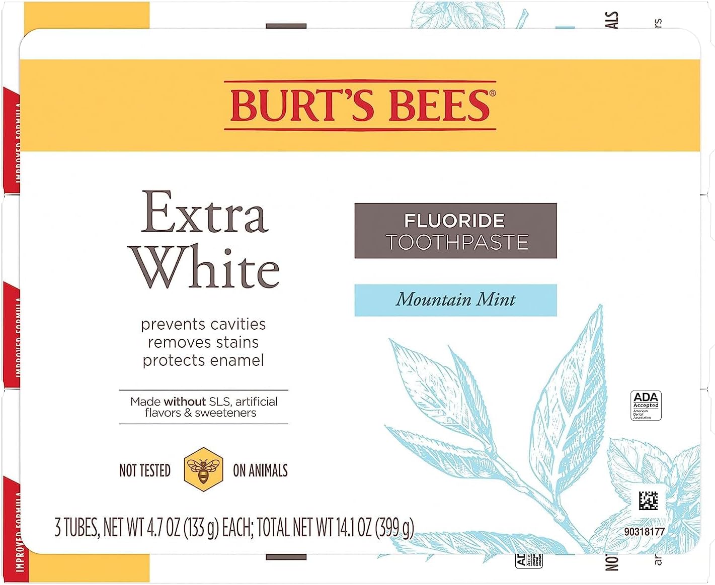 Burt's Bees Extra White Toothpaste – Thoughtful Natural Whitening Gift for Her, Mountain Mint 3-Pack