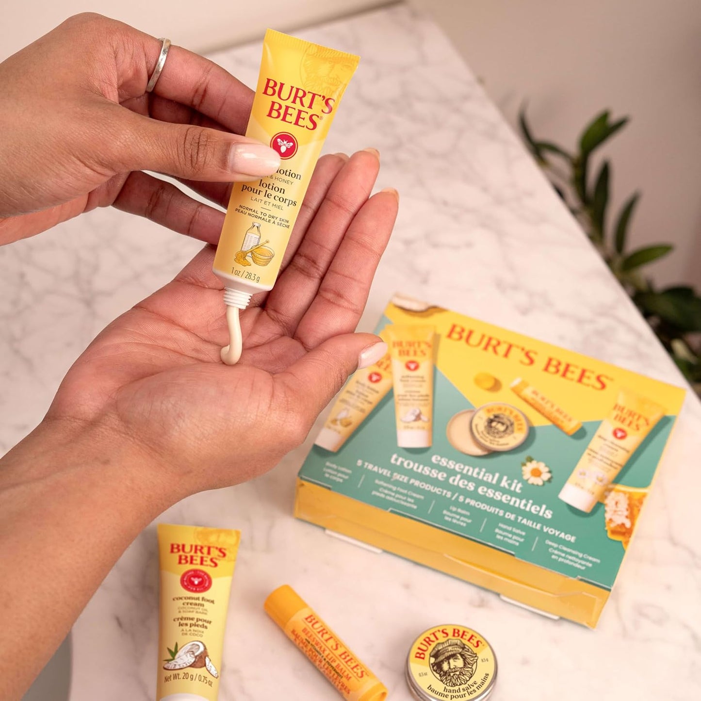 Burt's Bees Mother's Day Gift Set – Curated 5-Piece Skincare Kit for Mom, Ready-to-Give Travel Essentials