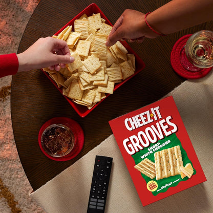 Cheez-It Grooves Sharp White Cheddar Crackers – Crunchy Lunchbox Snack for Kids' School Lunches and After-School Cravings, 17oz Family Size Box