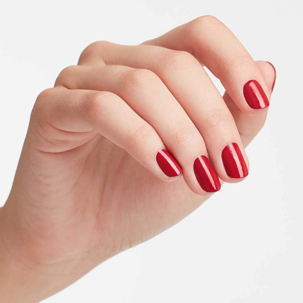 chip-resistant formula delivering up to 7 days of wear when used with 3-step system