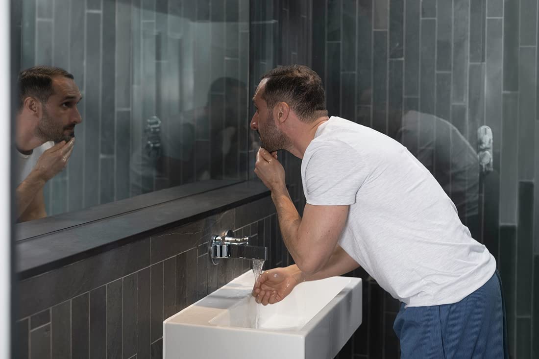 DOVE MEN + CARE Hydrate+ Face Wash – Daily Men's Skincare Ritual for a Calming Shower Reset