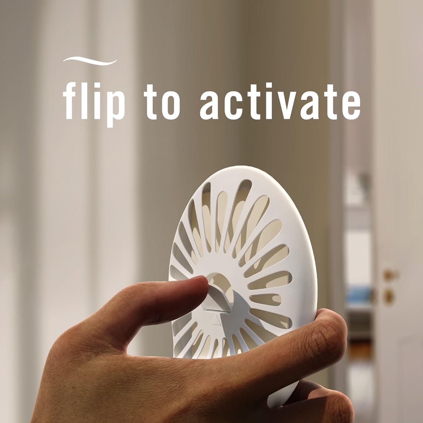 Febreze Bathroom Air Freshener – Soft Scent Accent for Cozy Bathroom Decor