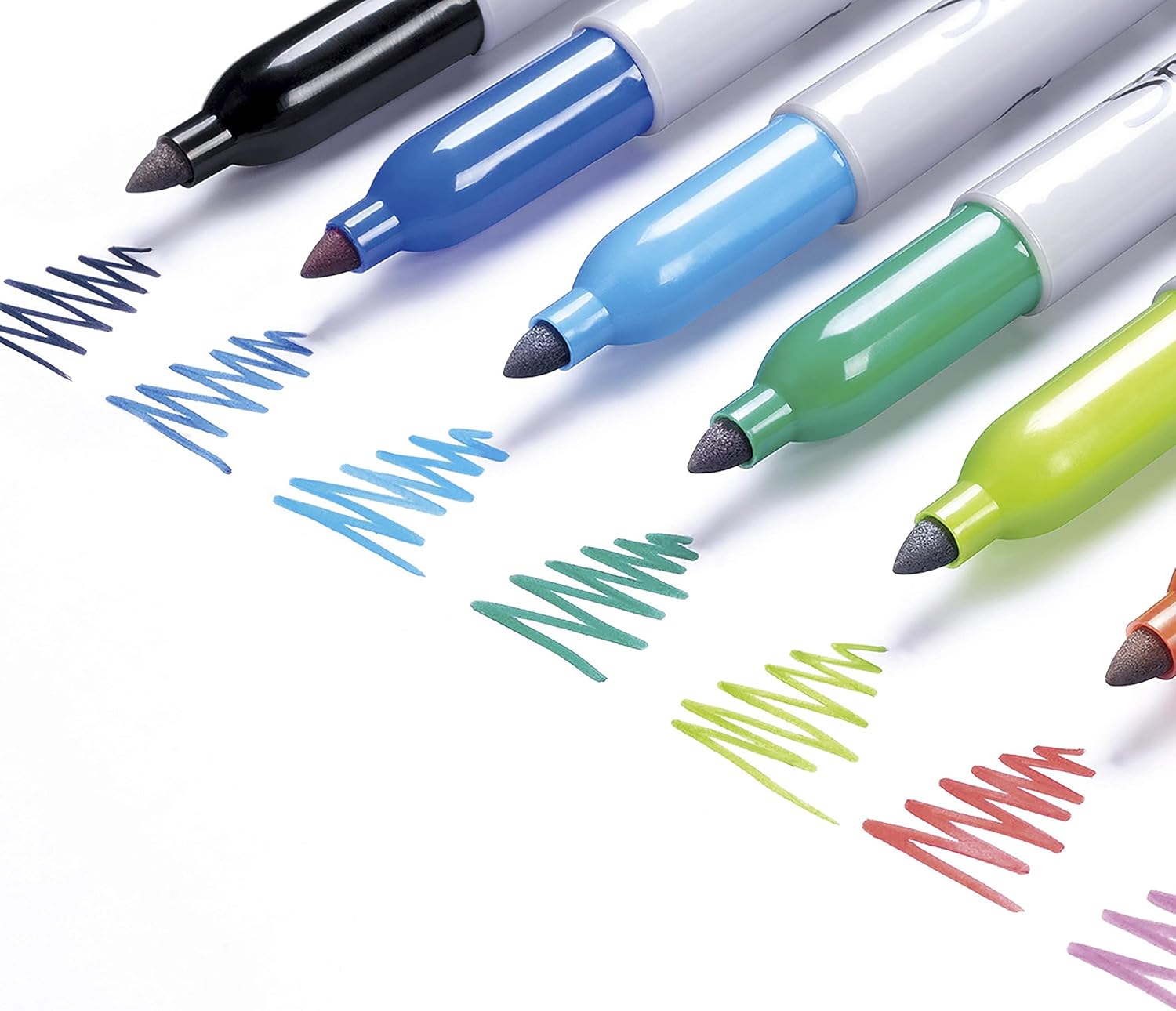 fine 1mm tip for bold, detailed marks and precise labeling