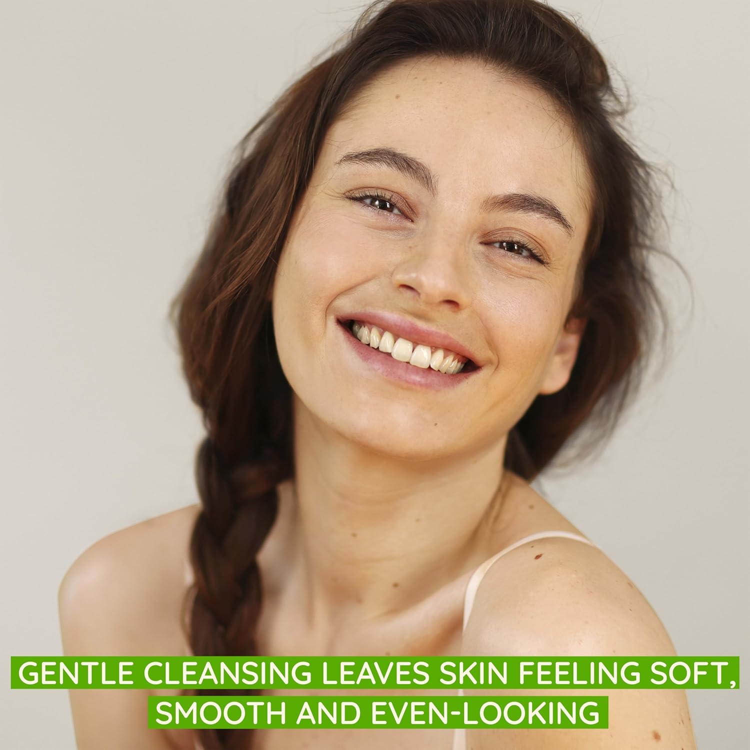 foaming, oil-free formula that removes pore-clogging impurities