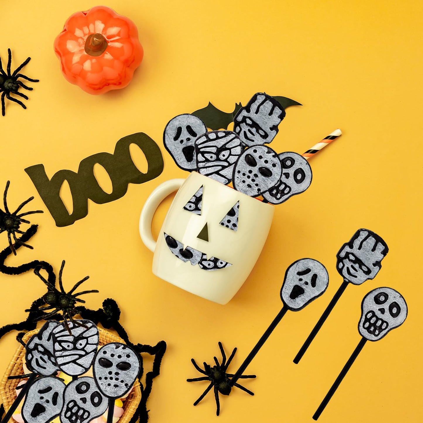 Fruidles Skull & Ghost Lollipops – Decorative Halloween Candy Bowl for Living Room and Entryway Display