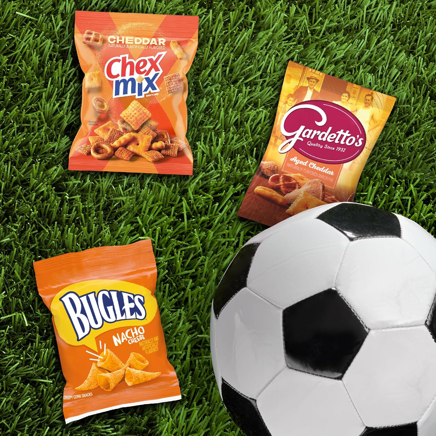 General Mills Cheesy Snack Variety Pack – School Lunch Box Pack for Kids, 20 Single-Serve Bags of Cheddar Chex Mix, Bugles & Gardetto's