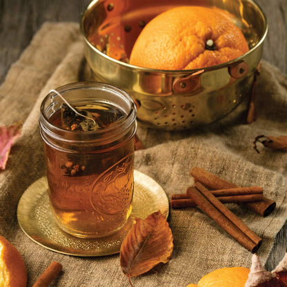 Harney & Sons Hot Cinnamon Spice Tea Tin – Premium Holiday Gift for Tea Lovers, 30 Sachets in Collectible Tin