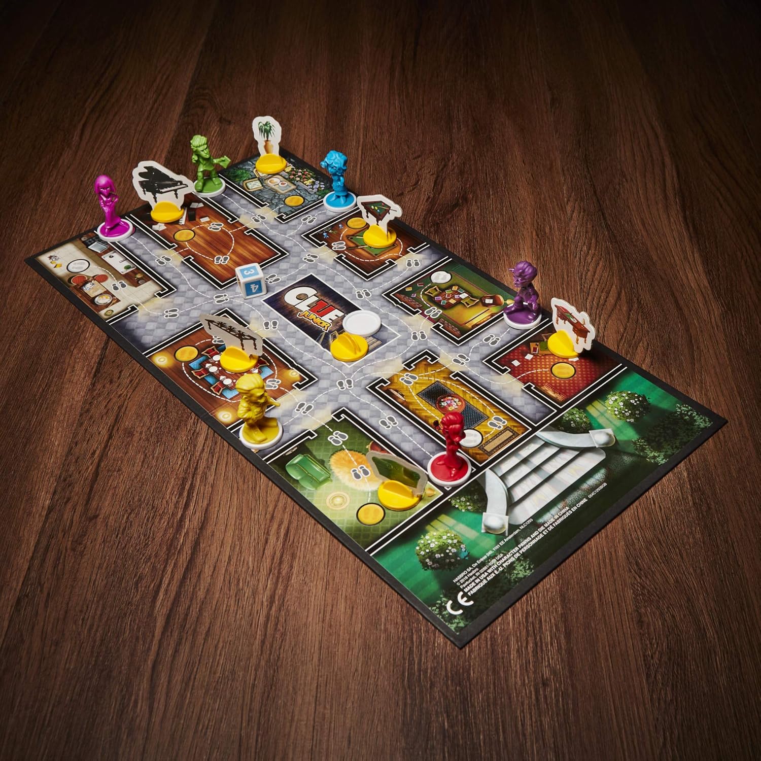 Hasbro Gaming Clue Junior Board Game – Safe Playroom Mystery Game for Kids Ages 5 and Up, 2-6 Players