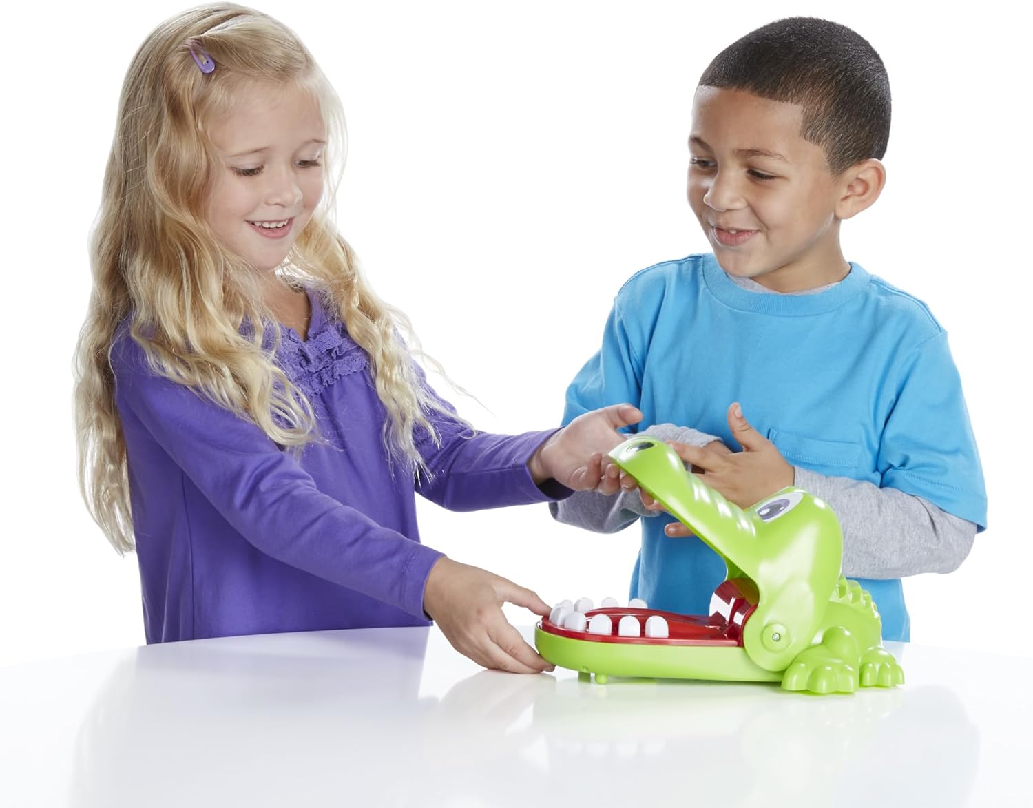 Hasbro Gaming Crocodile Dentist Board Game – Family Game Night Activity for Kids Ages 4 to 8, No Batteries Needed