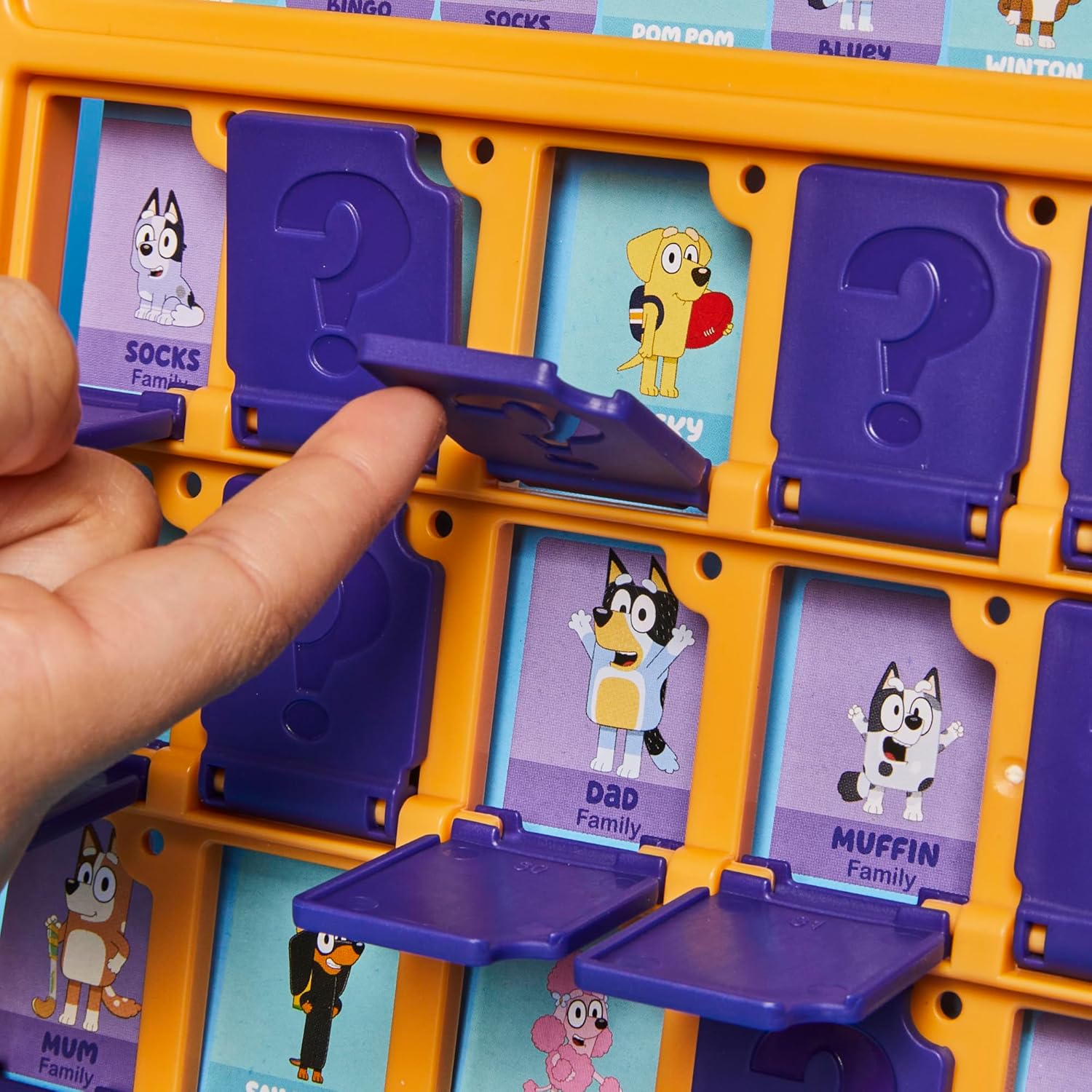Hasbro Guess Who? Bluey Edition Board Game – Birthday Gift for Bluey-Obsessed Kids Ages 6+
