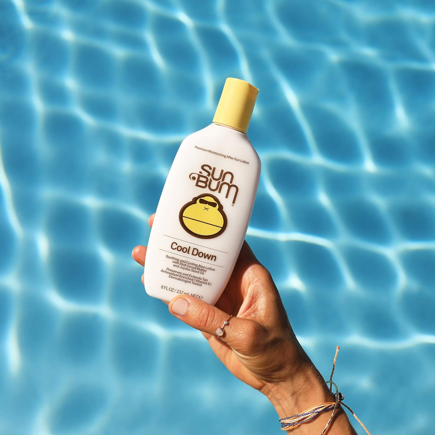 light, non-greasy formula with rapid absorption