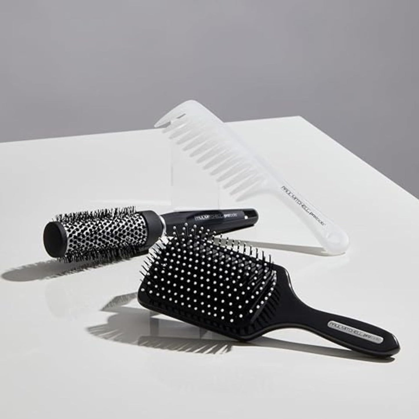 lightweight construction to minimize stylist arm fatigue