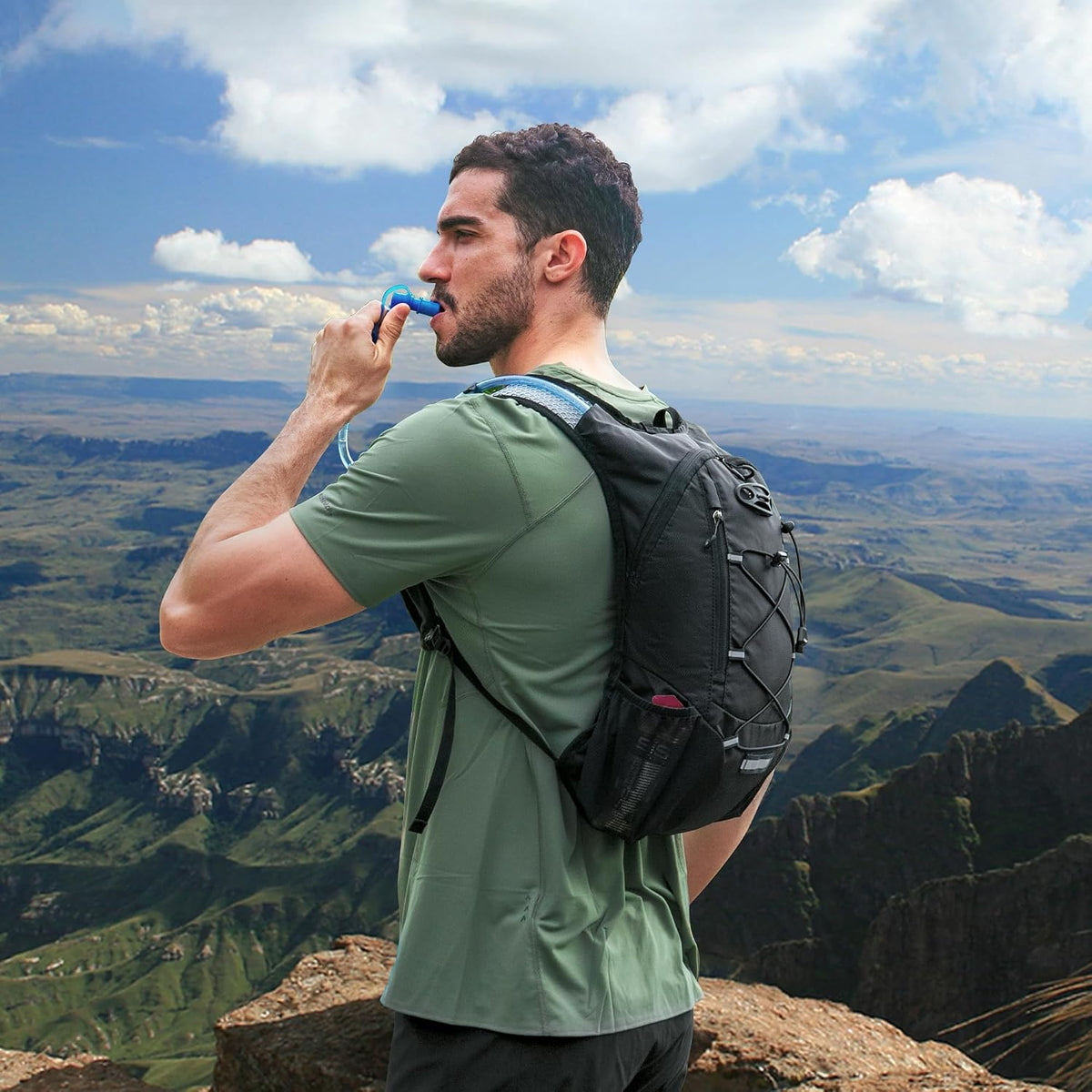 Lightweight Hydration Backpack – Day Hike Pack with 2L Bladder for National Park Adventures