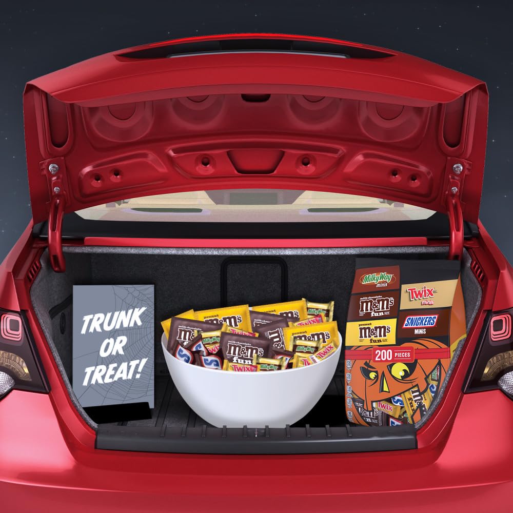 M&M'S, SNICKERS, TWIX & MILKY WAY Family-Friendly Halloween Candy Bulk Pack for Class Parties