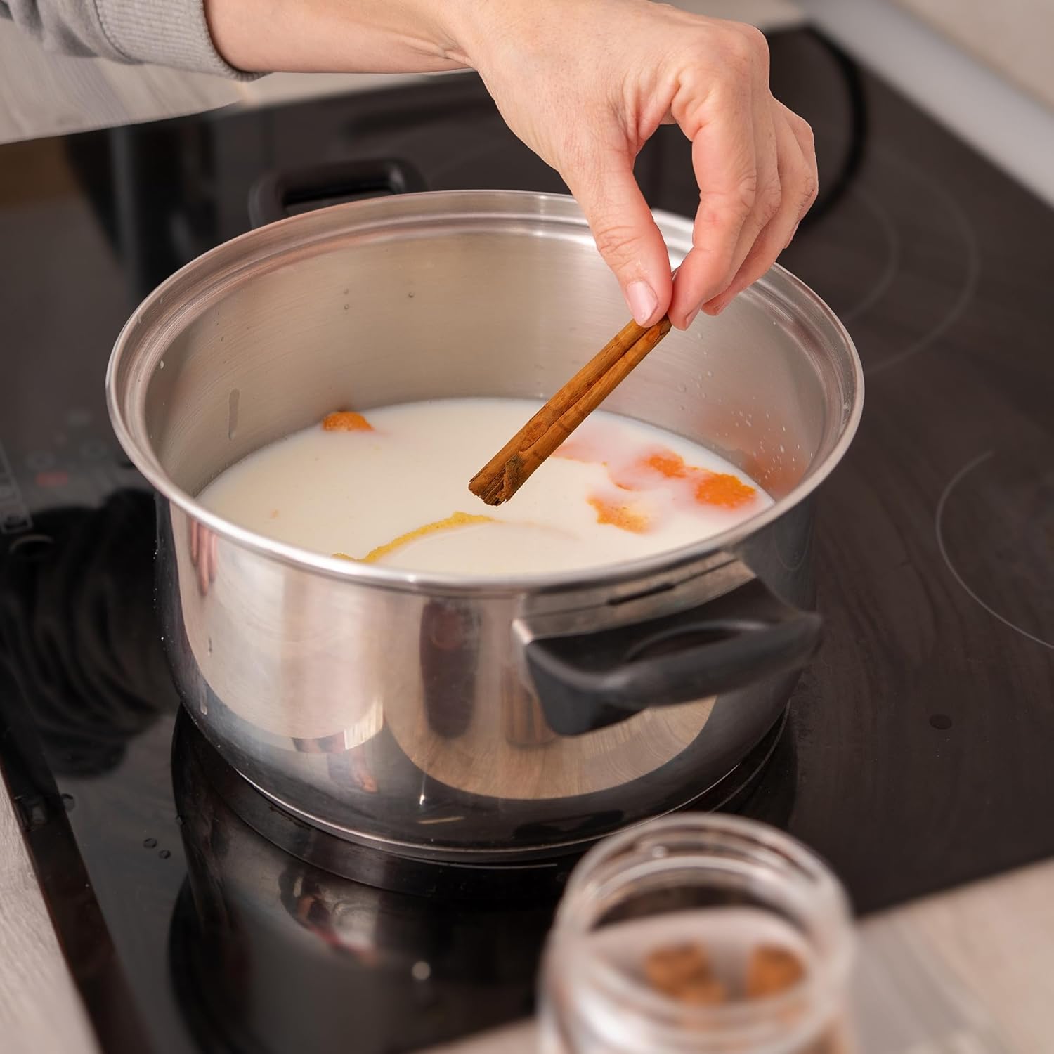 McCormick Cinnamon Sticks – Housewarming Present for Hosts Who Love Entertaining with Warm Drinks