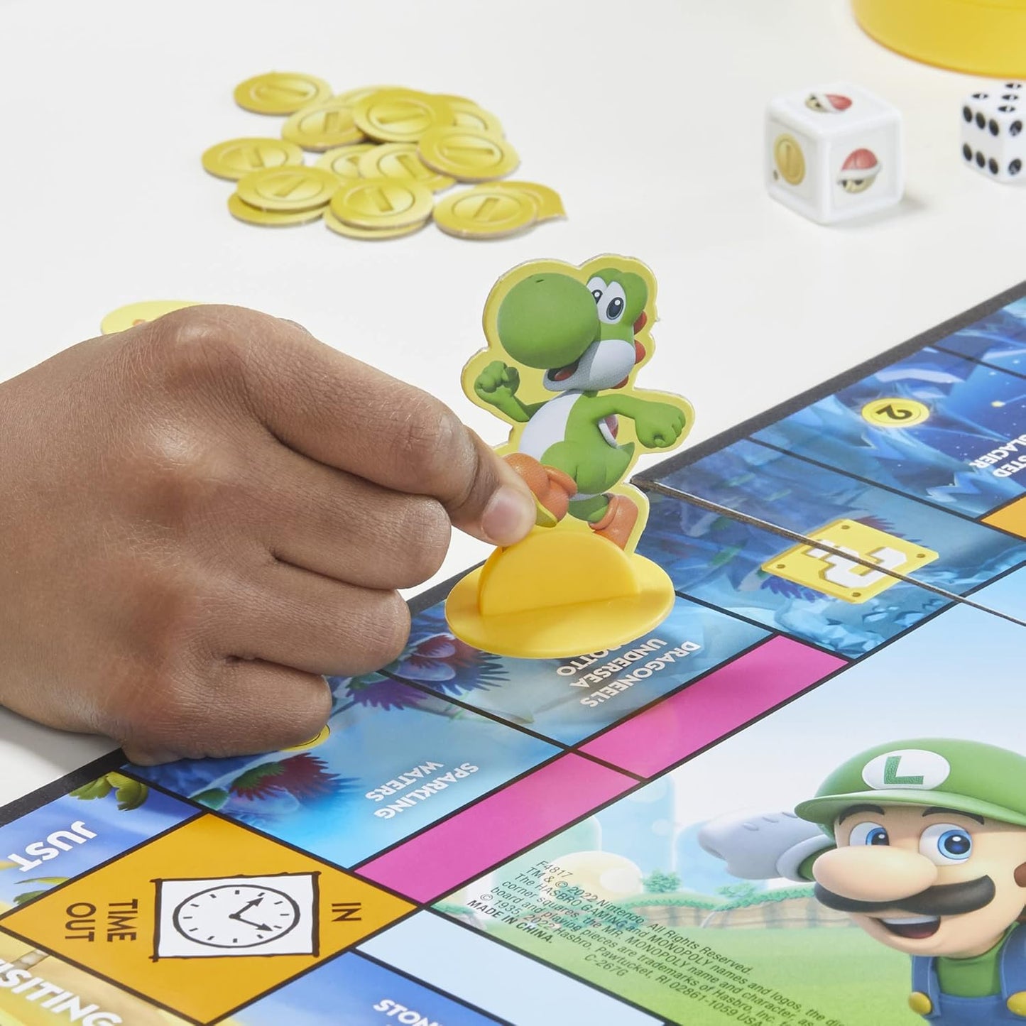Monopoly Junior Super Mario Edition Board Game – Child-Friendly Family Game for Playdates and Nursery Fun, Ages 5+