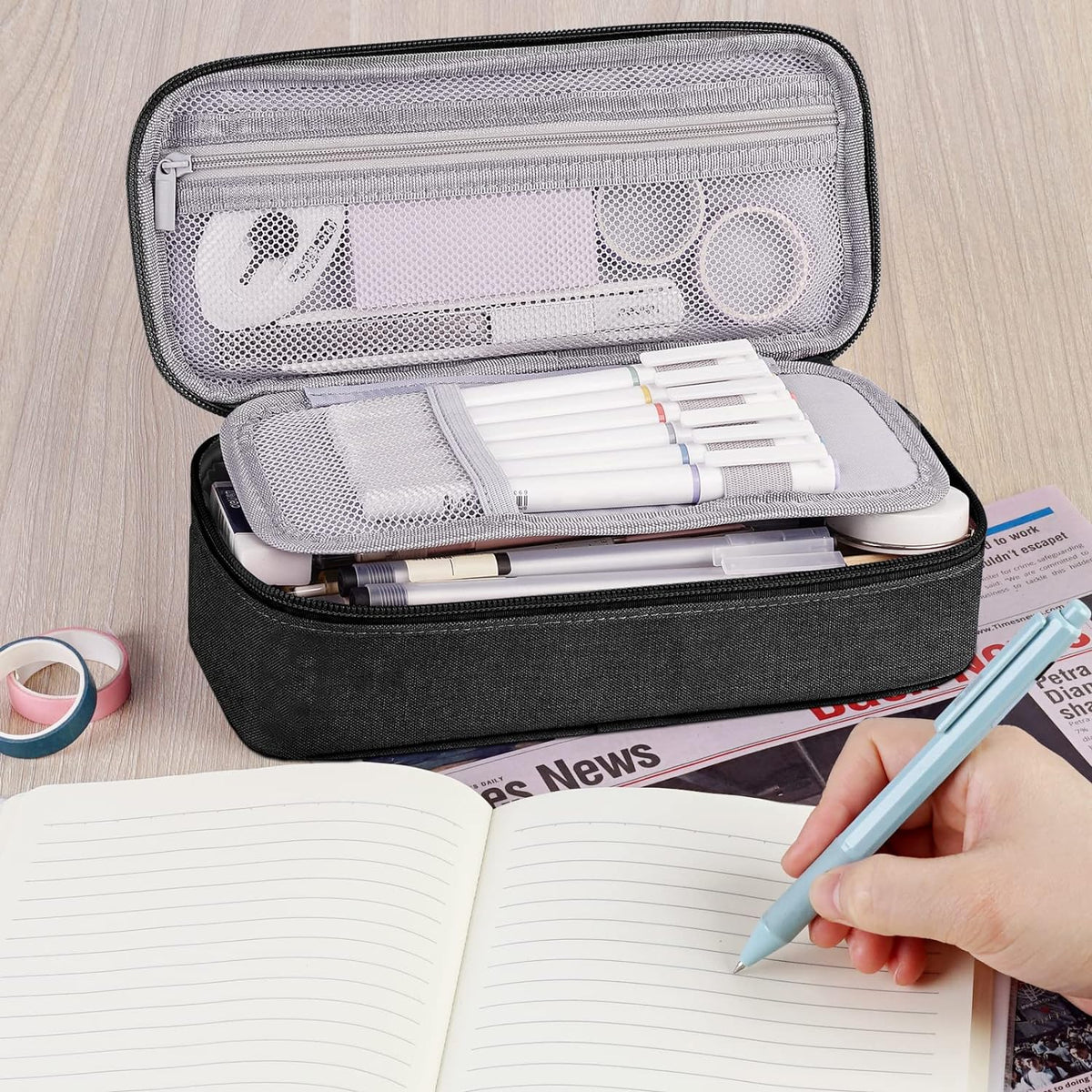 multi-purpose design usable for stationery or cosmetics