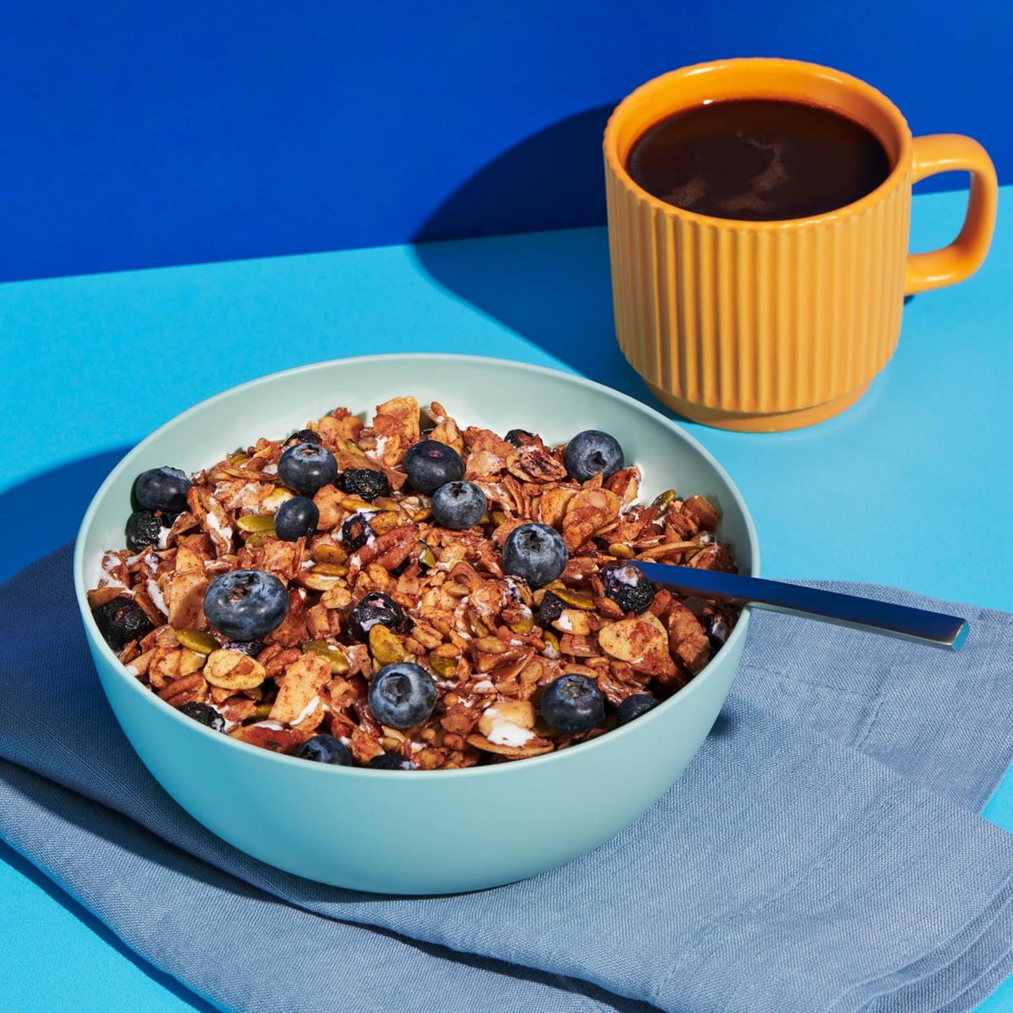 NuTrail Blueberry Cinnamon Granola – Travel-Friendly Keto Snack for Road Trips and Flights