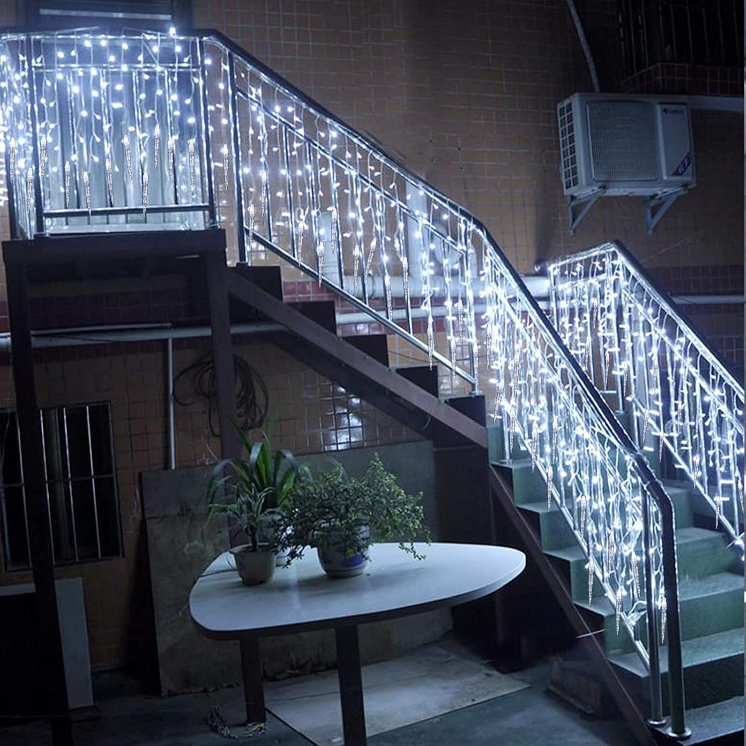 Ollny Minimalist Icicle Curtain Lights 29.5ft, 360 LED Warm White Single Tone String Lights for Uncluttered Home Aesthetic