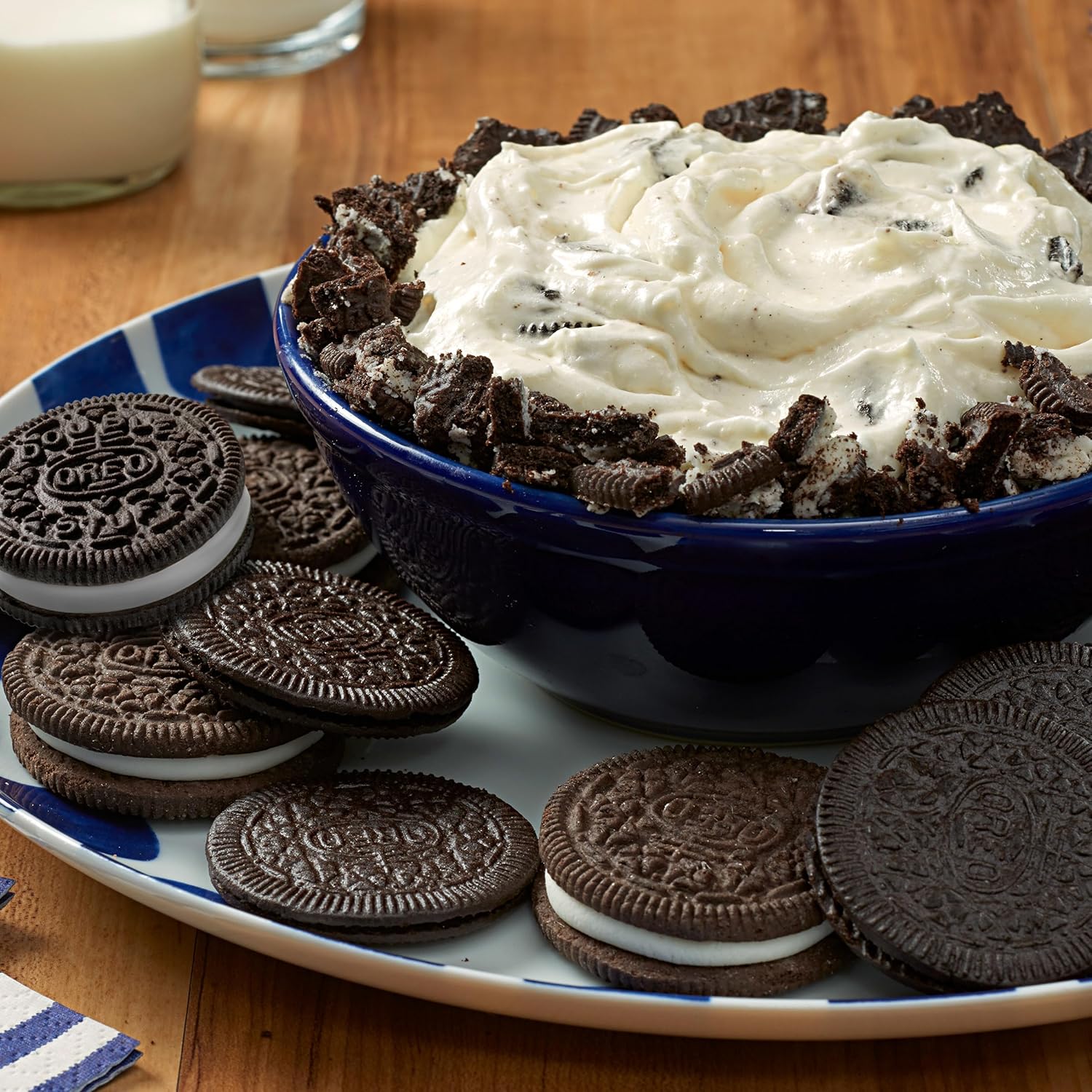 OREO Mega Stuf Chocolate Sandwich Cookies, Party Size 25.35 oz – Road Trip and Travel Snack with Resealable Pack