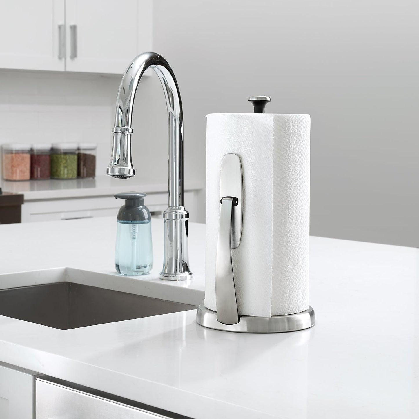OXO Good Grips SimplyTear Paper Towel Holder Countertop – Brushed Stainless Kitchen Accent for Modern Counter Decor