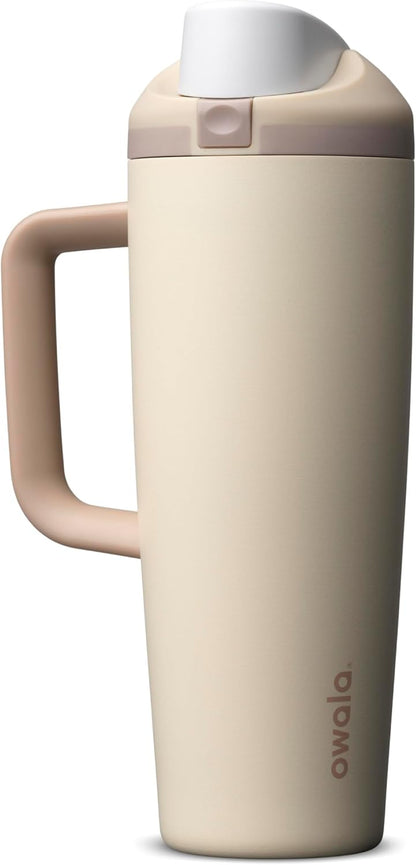 patented freesip 2-in-1 spout combining a built-in straw and wide-mouth swig opening