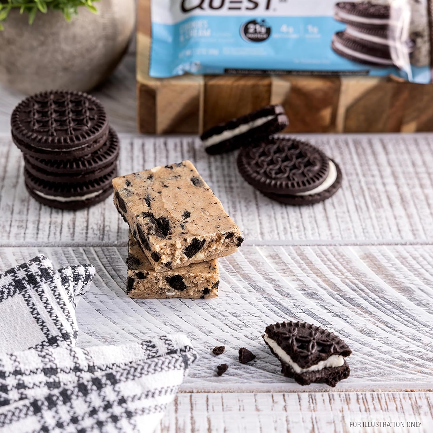 Quest Nutrition Cookies & Cream Protein Bar – Mindful Late-Night Sweet Craving Fix with 1g Sugar