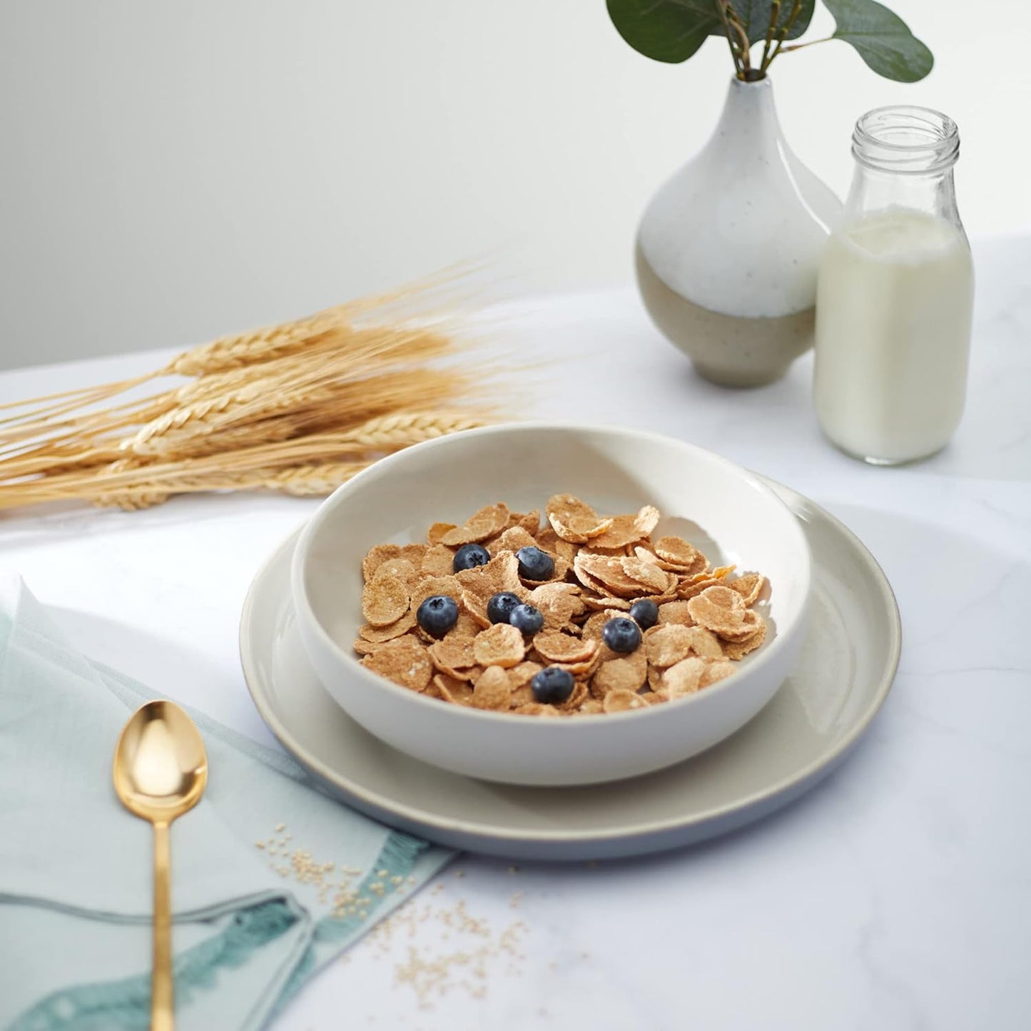 sea salt and honey flavoring with crunchy granola clusters