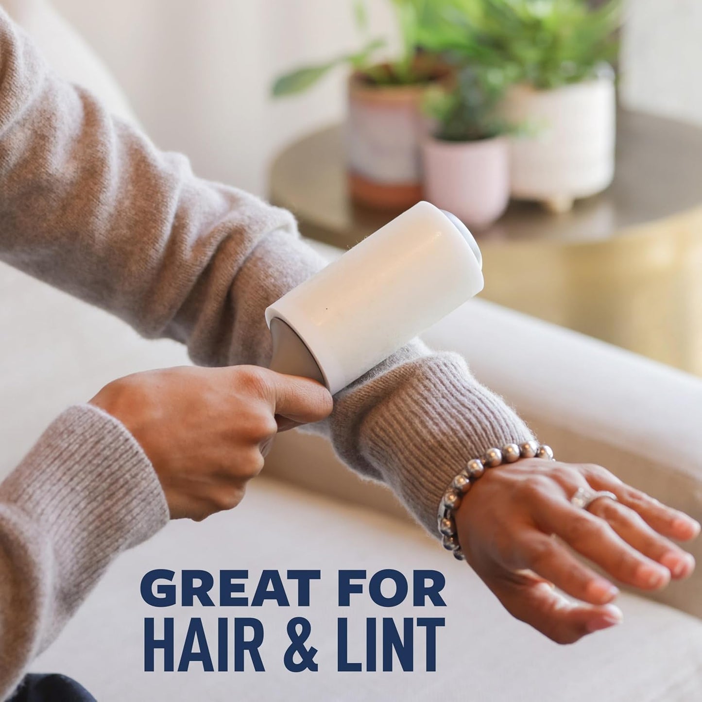 smooth, quiet manual rolling action with scotch brand adhesive
