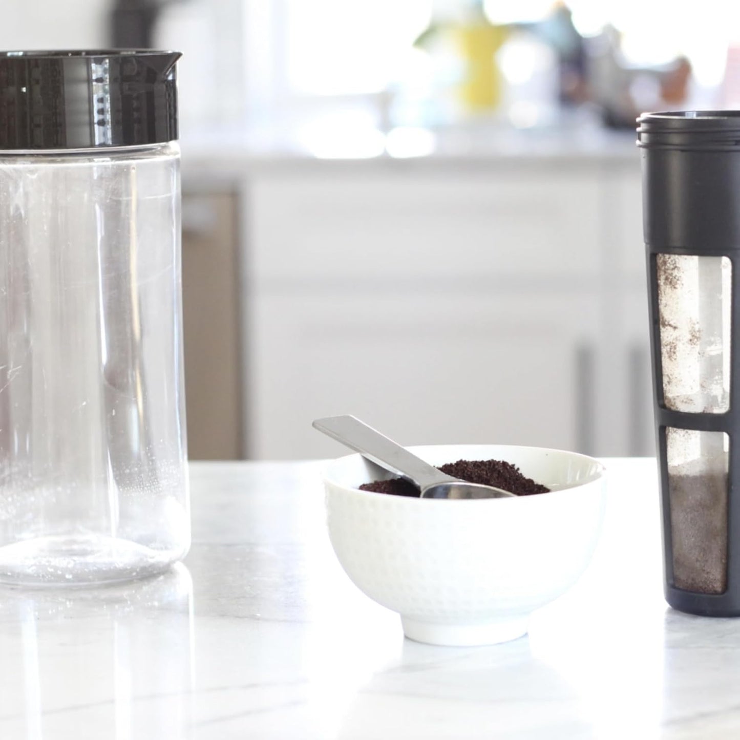 Takeya Cold Brew Pitcher – Gentle Coffee for Gut-Friendly Wellness Routines, Airtight BPA-Free Tritan, 1 Quart